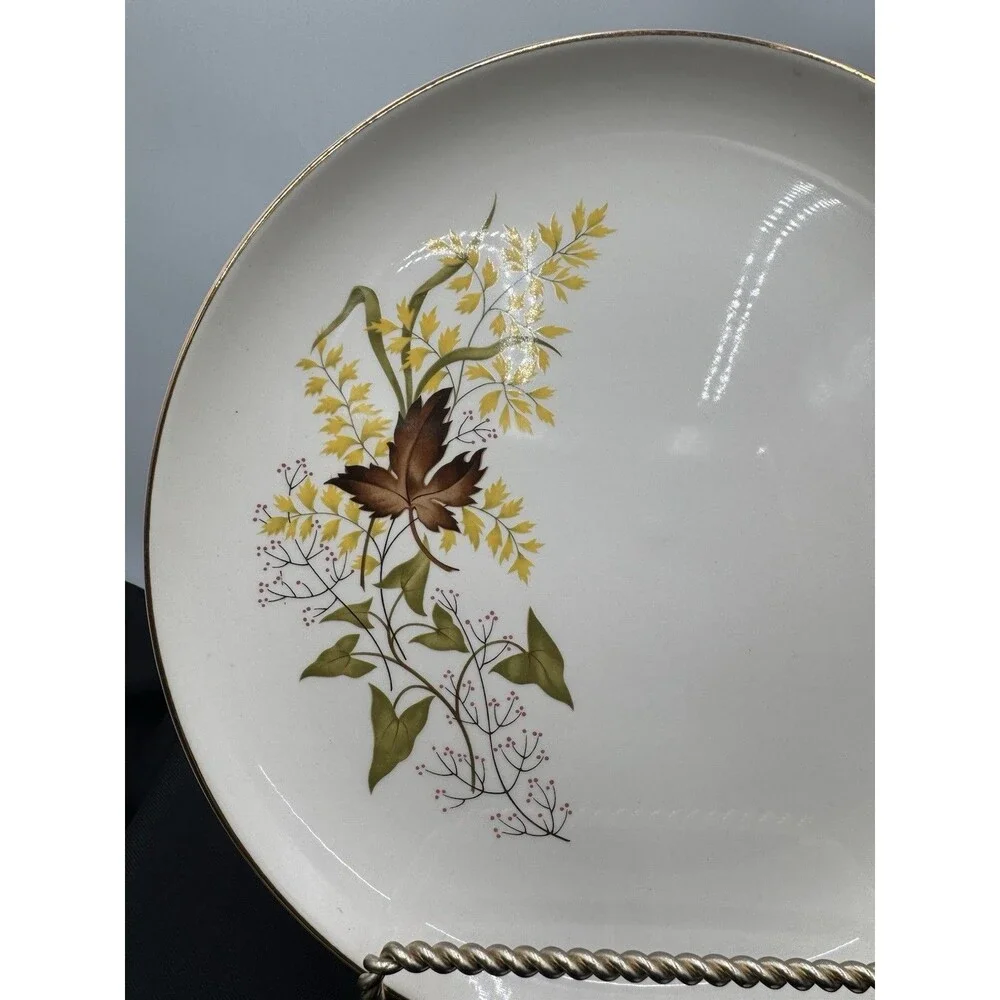 Leaf O Gold Dish Set Brand New! Set Of 16